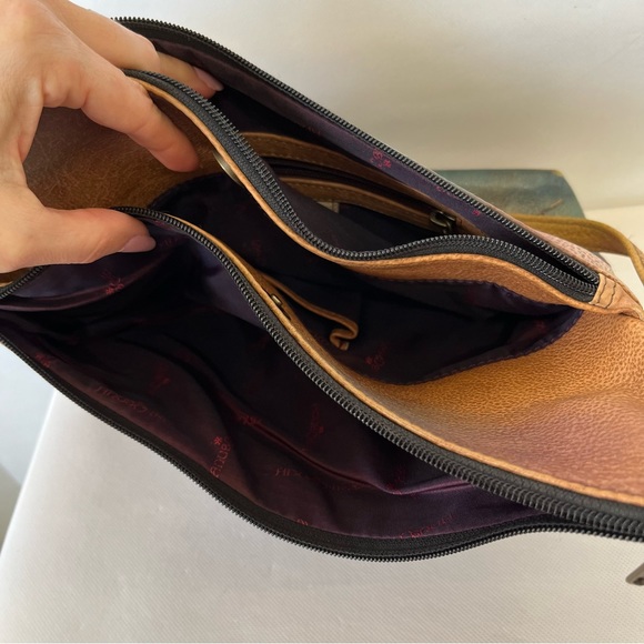 Anuschka V Top Hand Painted Peacock Leather Hobo Shoulder Bag - Picture 13 of 16